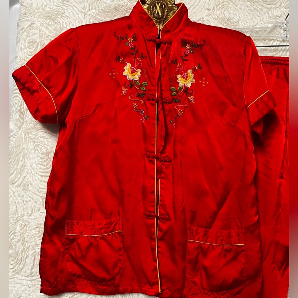 Vintage Red Satin Embroidered Chinese Mandarin Pajama Set Pjs XS - Picture 2 of 7